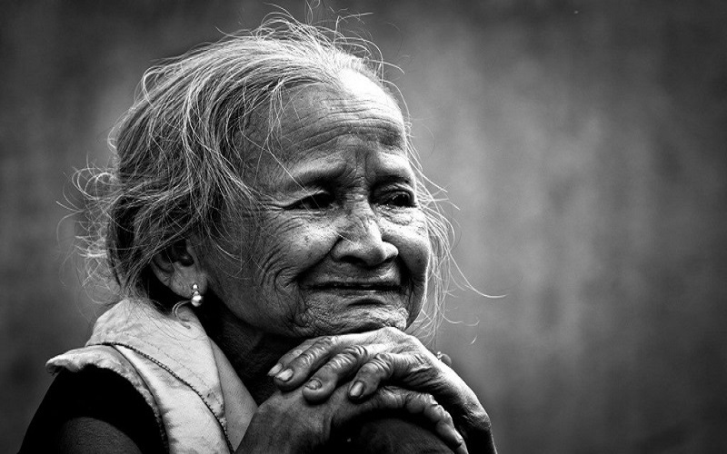 Chiêm Bao Mơ Thấy Bà Vãi Khất Thực Chiêm Bao Mơ Thấy Bà Vãi Khất Thực