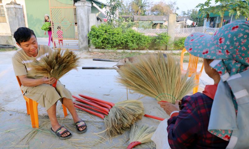 Ngủ mơ thấy cái chổi cùng con số giúp bạn làm giàu Ngủ mơ thấy cái chổi cùng con số giúp bạn làm giàu